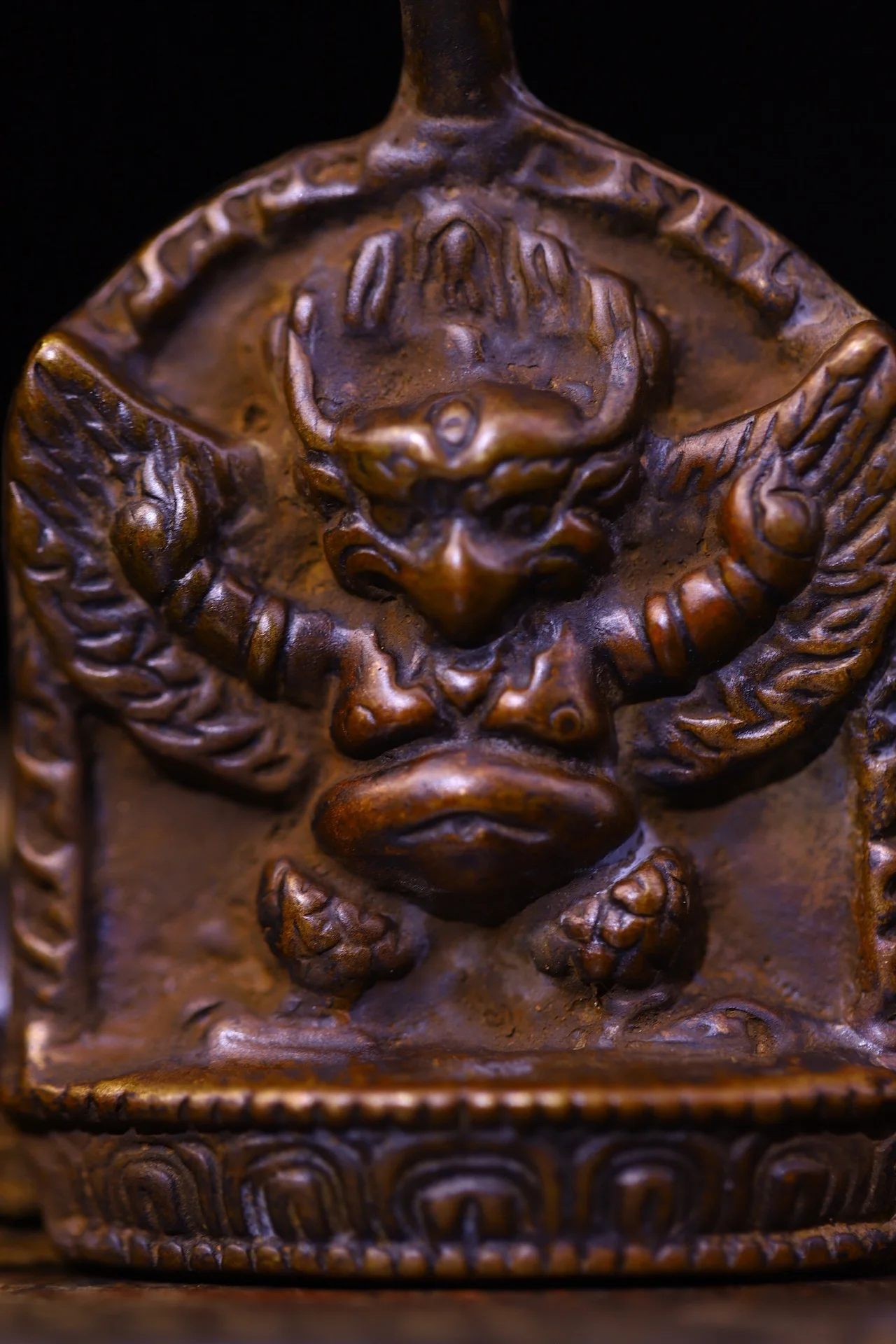 Коллекция тибетских храмов 3 дюйма старый Бронзовый циннабар Гарда дхваджа шесть