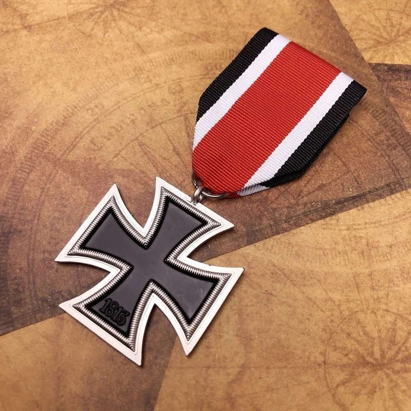 

Недорогая металлическая брошь, высококачественное украшение из цинкового сплава, выполненное по индивидуальному заказу