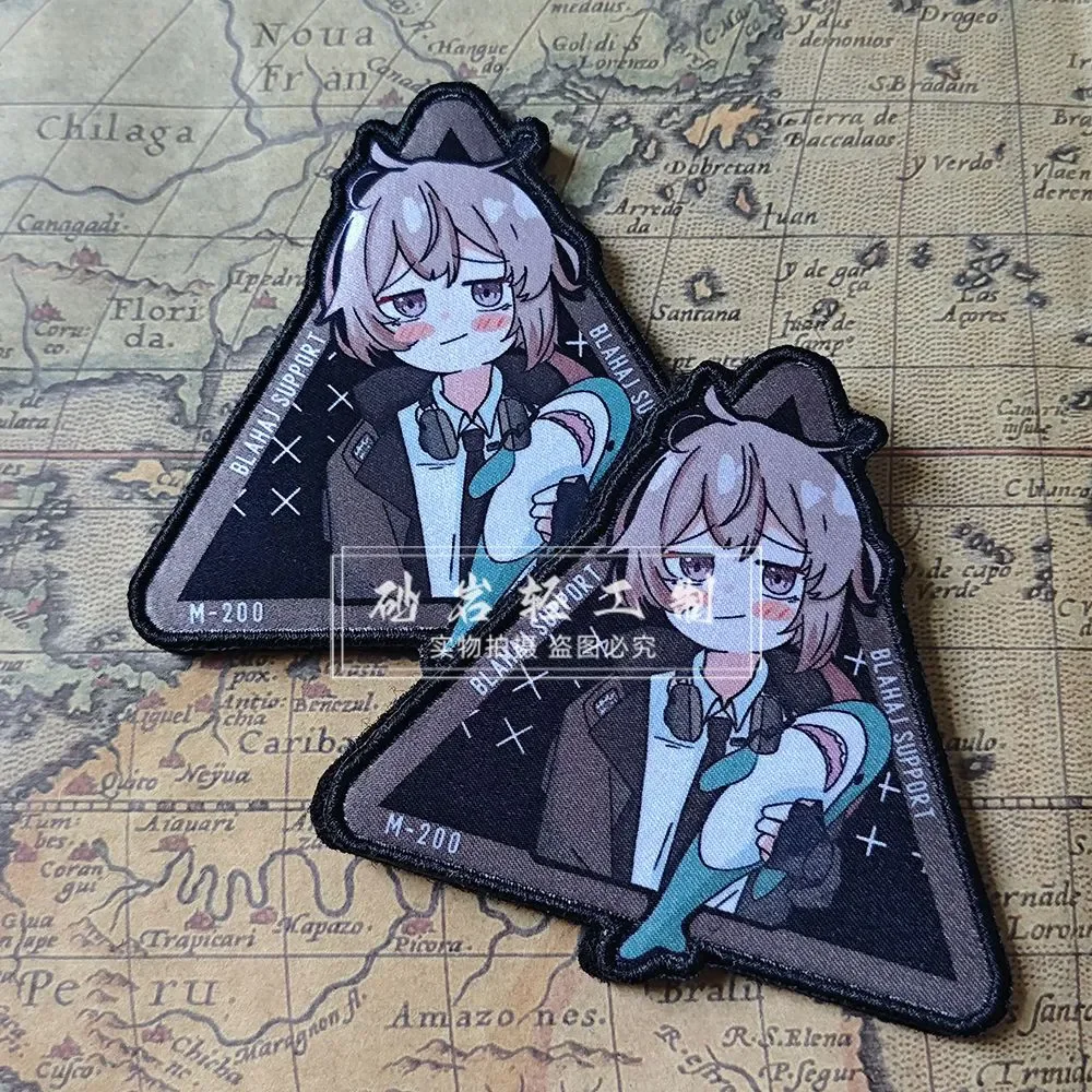 Фото Игровой аксессуар Girls Frontline M200: косплей-фигурка, аниме-значок на липучке, нарукавная повязка, реквизит для костюма, украшение, подарок на день рождения №1
