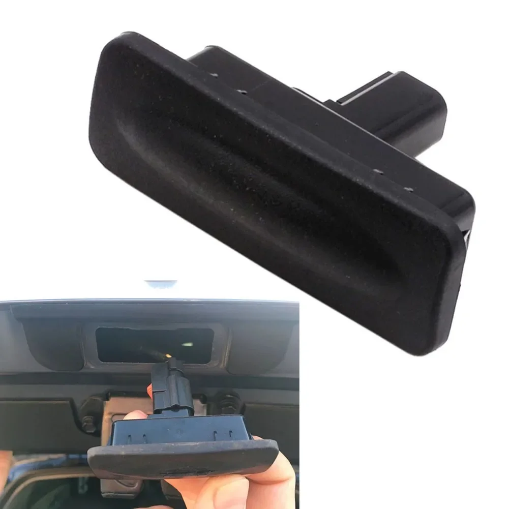 Кнопка открывания замка багажника для Hyundai I30 GD Elantra GT Avante 81260-A5000