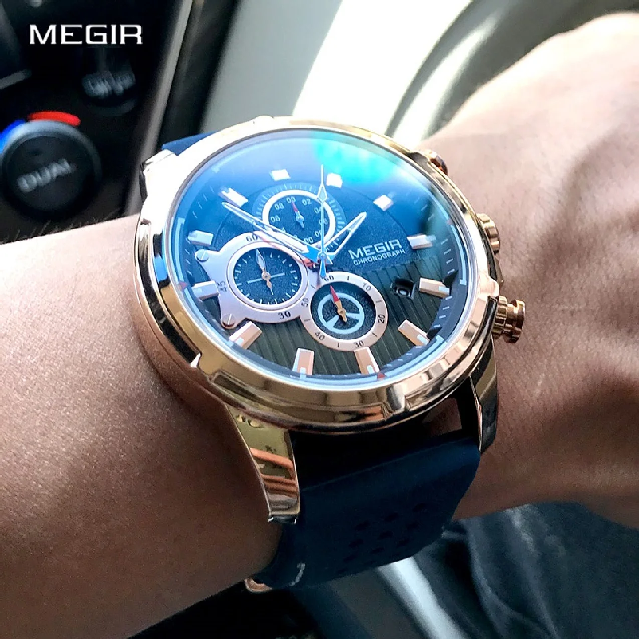 

MEGIR New Sport Chronograph Silicone Band Mens Top Brand Luxury Quartz Clock Waterproof Big Dial Watch Male Relogio Masculino
