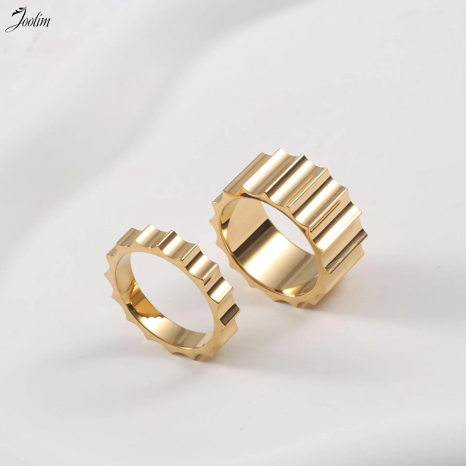 

Joolim High End Gold Finish Permanent Fashion Exaggerated Gear Ring Self-defense Rings Trendy Stainless Steel Jewelry Wholesale