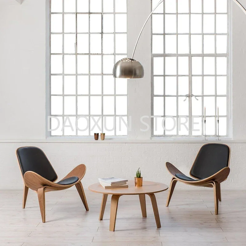 Небольшие туалетные журнальные столики деревянные салонные круглые