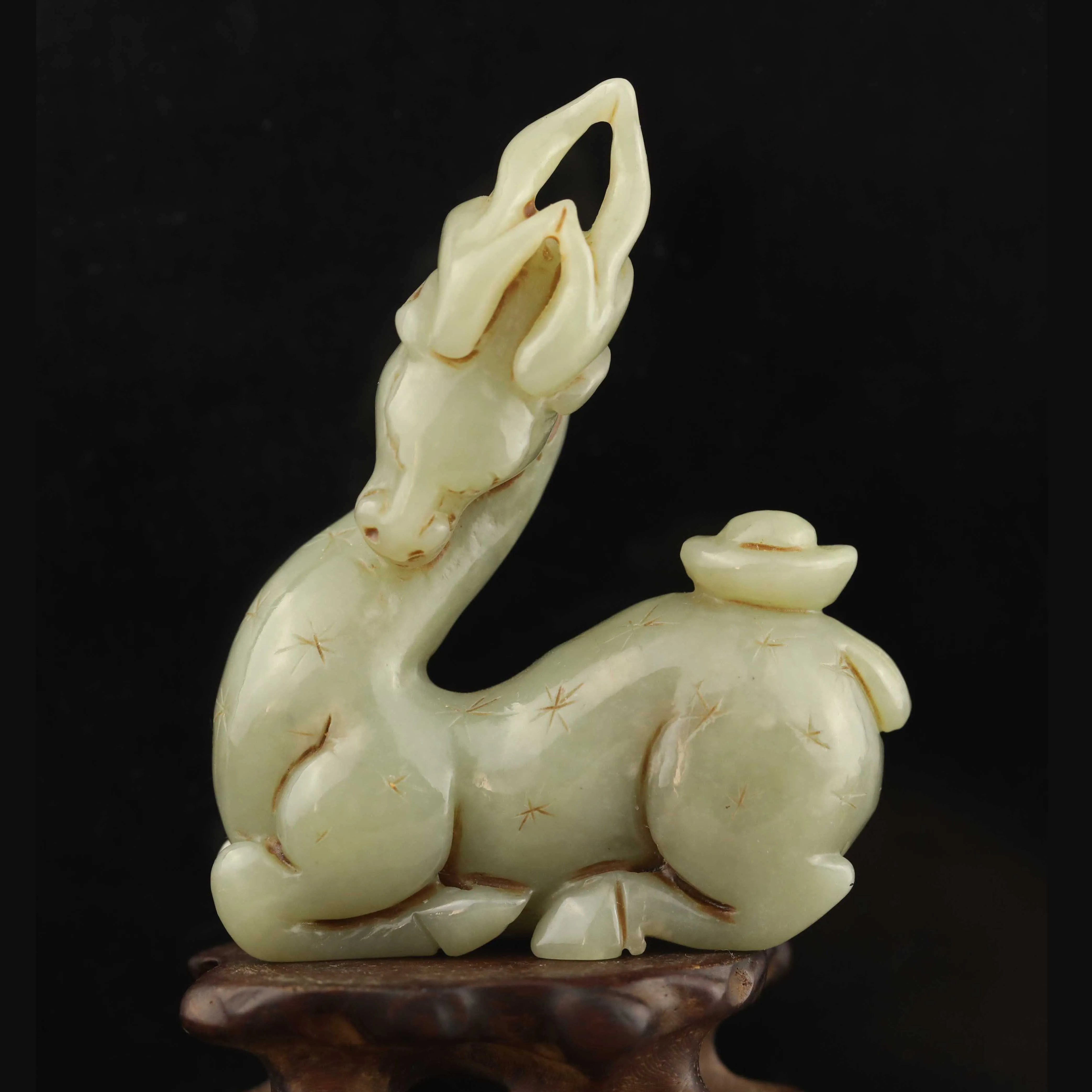 

Подвеска в виде оленя из старого китайского натурального нефрита ручной работы