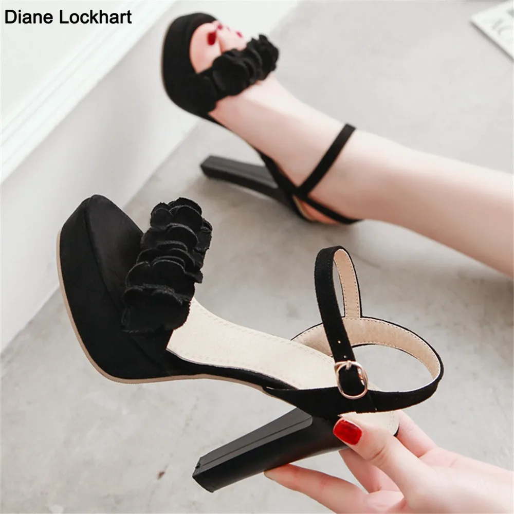 

2023 New Spring Summer Women Ankle Strap Buckle Platform Sandals Ladies Shoes High Heels Flock Fashion Sandalias Plus Size 32-43