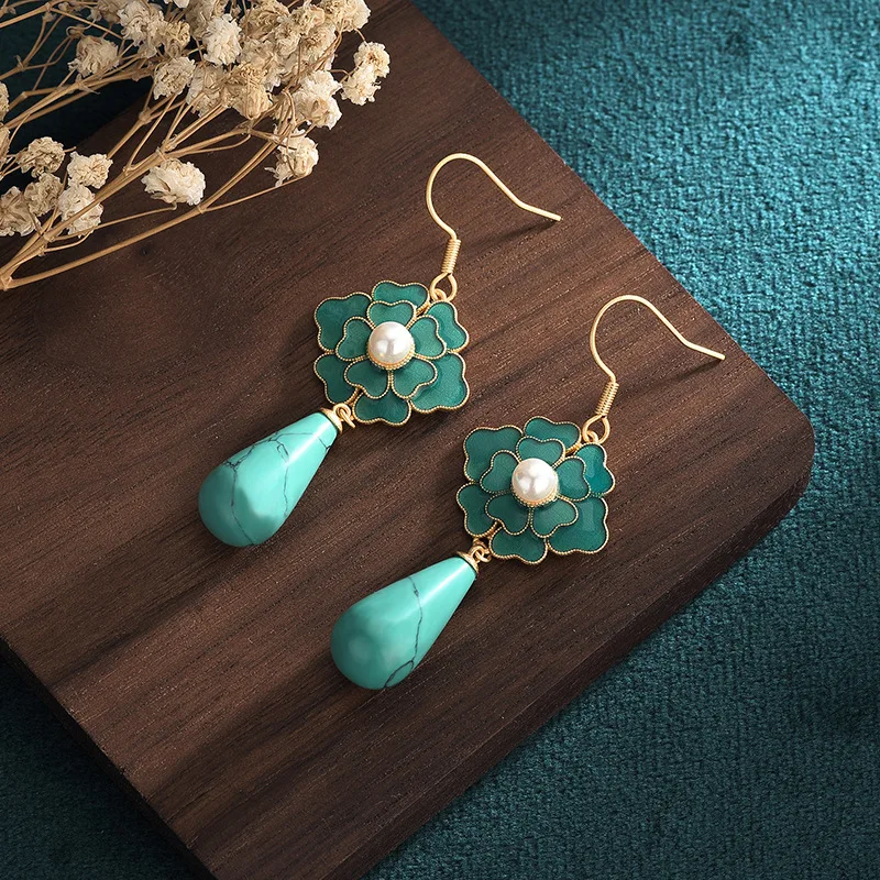 

Chinoiserie Chinese element design accessories gold plated enamel camellia antique elegant imitation turquoise earrings