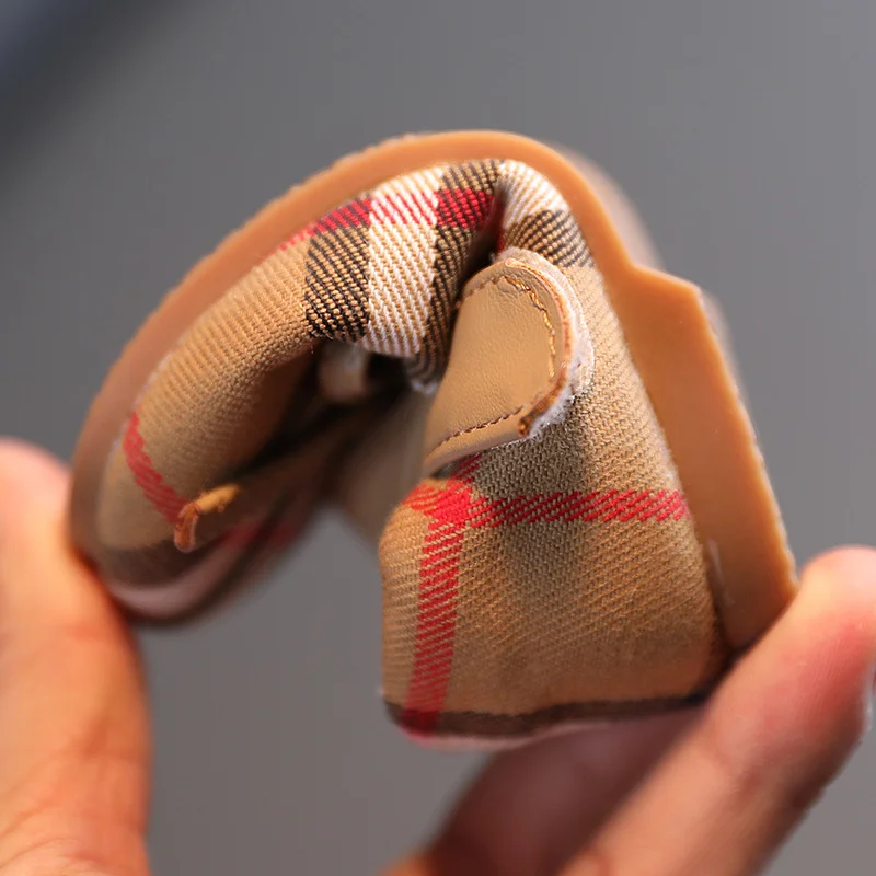 2022 Winter Princess Shoes Baby. Soft-solar Toddler Shoes Girl Children Plate Cloth Single Shoes 0-3 Years Old Bow Sandals