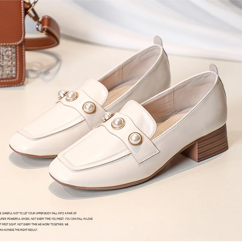 

Pearl Microfiber Flats Women Square Toe Loafers Footwear Korean Bullock Shoes Female Beads Chunky Mood Heels Single Shoes Woman