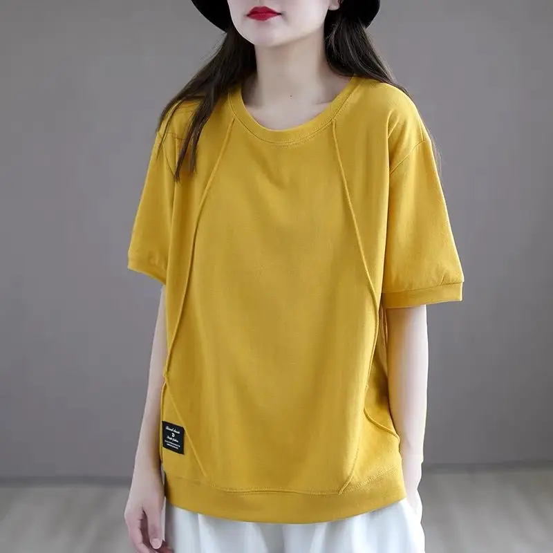 Футболка женская свободного покроя с коротким рукавом и круглым вырезом