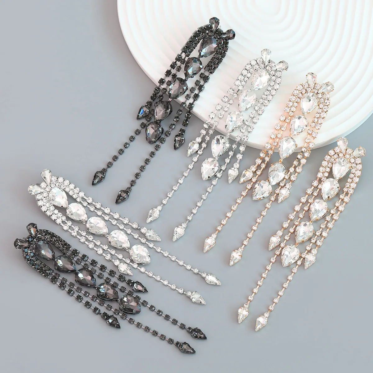 

2023 New Fashion Exaggerate Creativity Super Flash Earrings Female Personality Earrings Party Gift