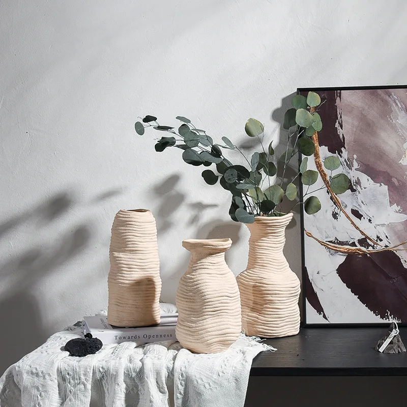 

Керамическая ваза в скандинавском стиле, обычная домашняя ретро-посуда для высушенных цветов в мягкой упаковке, цветочный горшок, украшение для комнаты, поделки
