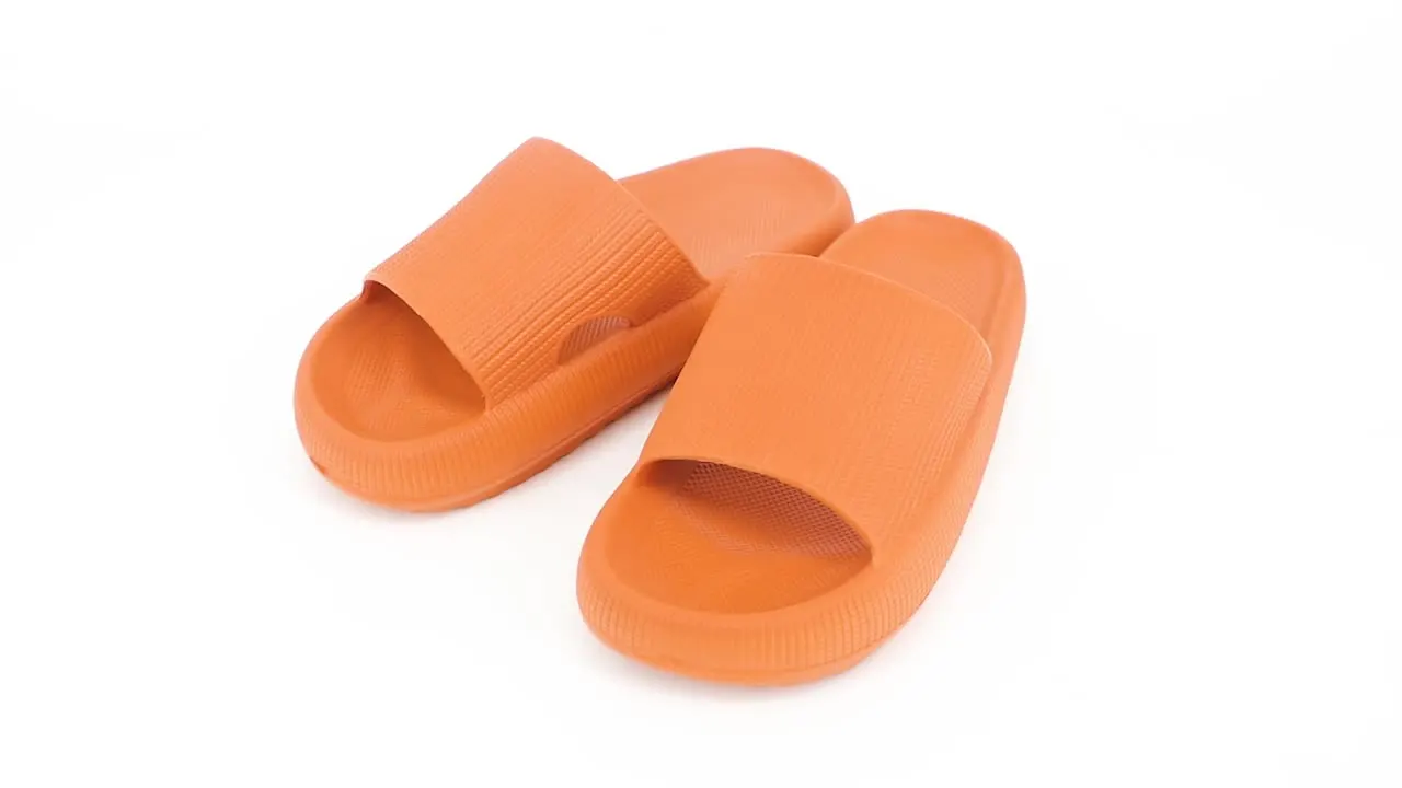 

286Factory wholesale EVA summer slippers home bathroom bath non-slip couple home thick soles soft stepping on shit slippers