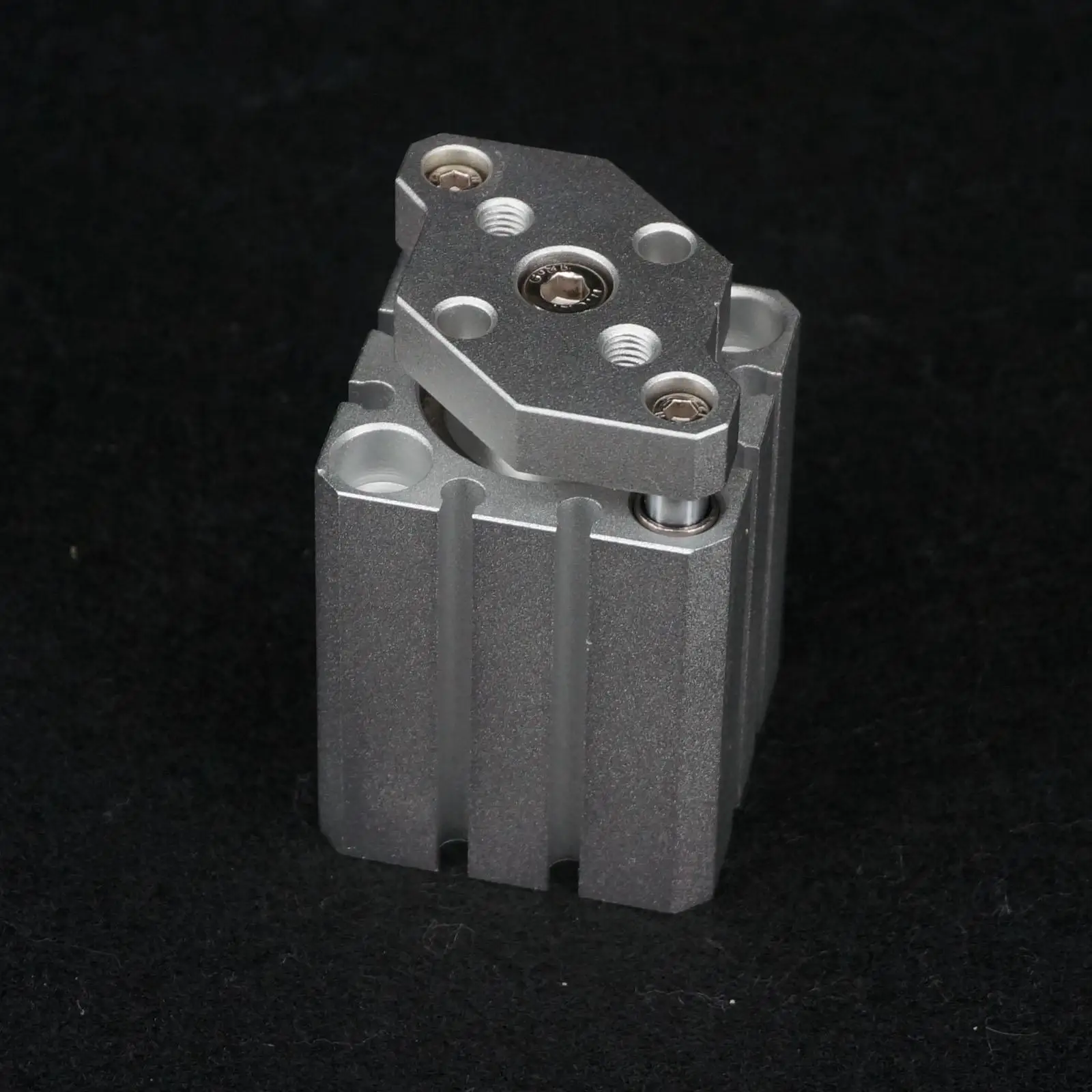 

Guide Rod CQMB25-25 Compact Cylinder Bore 25mm Stroke 25mm Double Acting