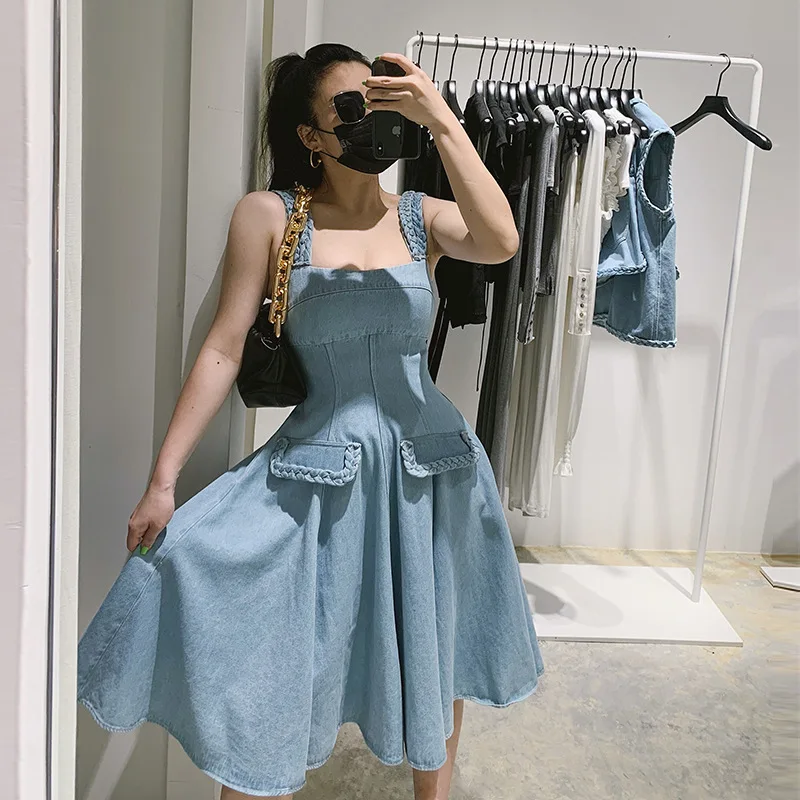 2022 Summer new women's clothing design sense denim suspender skirt blue dress