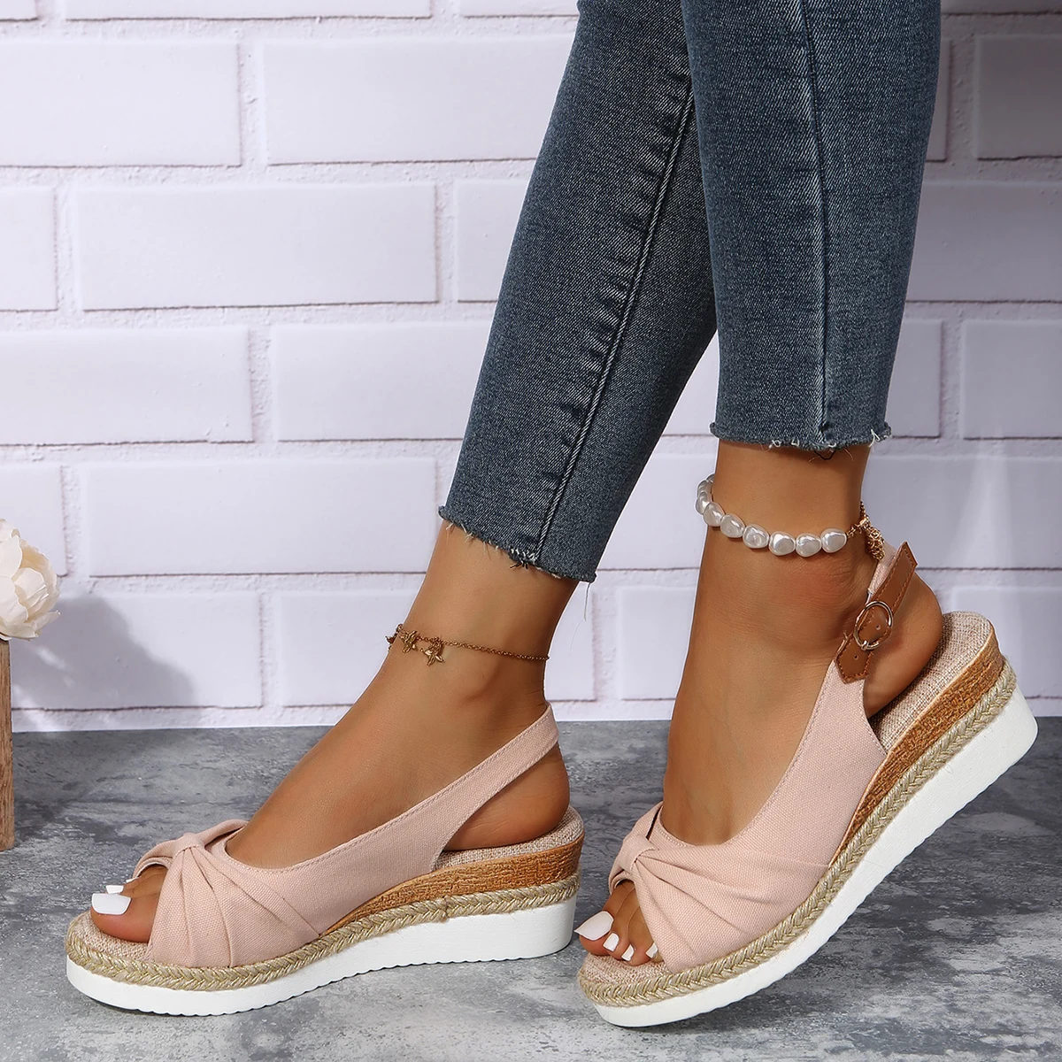 

2022 NEW Zomer Vrouwen Sandalen Wiggen Schoenen Vrouw Mode Gladiator Platform Schoenen Gesp Toevallige Sandalen Vrouwelijke