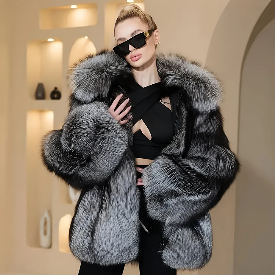 Женская шуба из натурального лисьего меха