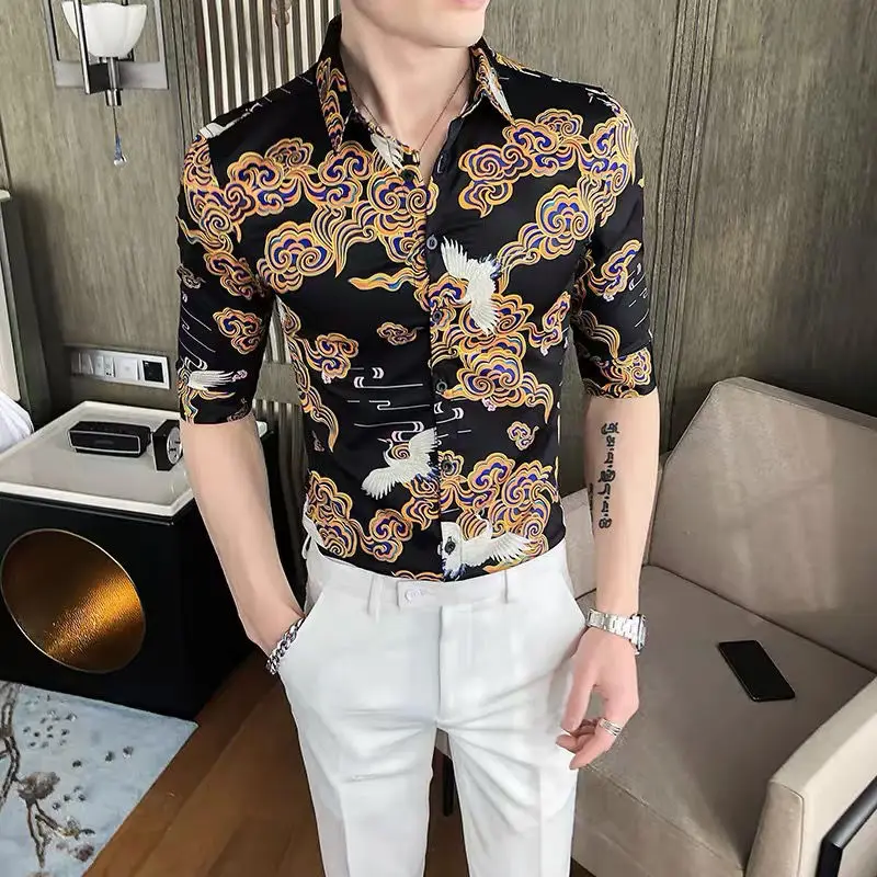 

Spring and summer slim flying crane printed short sleeve shirt men's high sense seven sleeve Korean casual handsome shirt