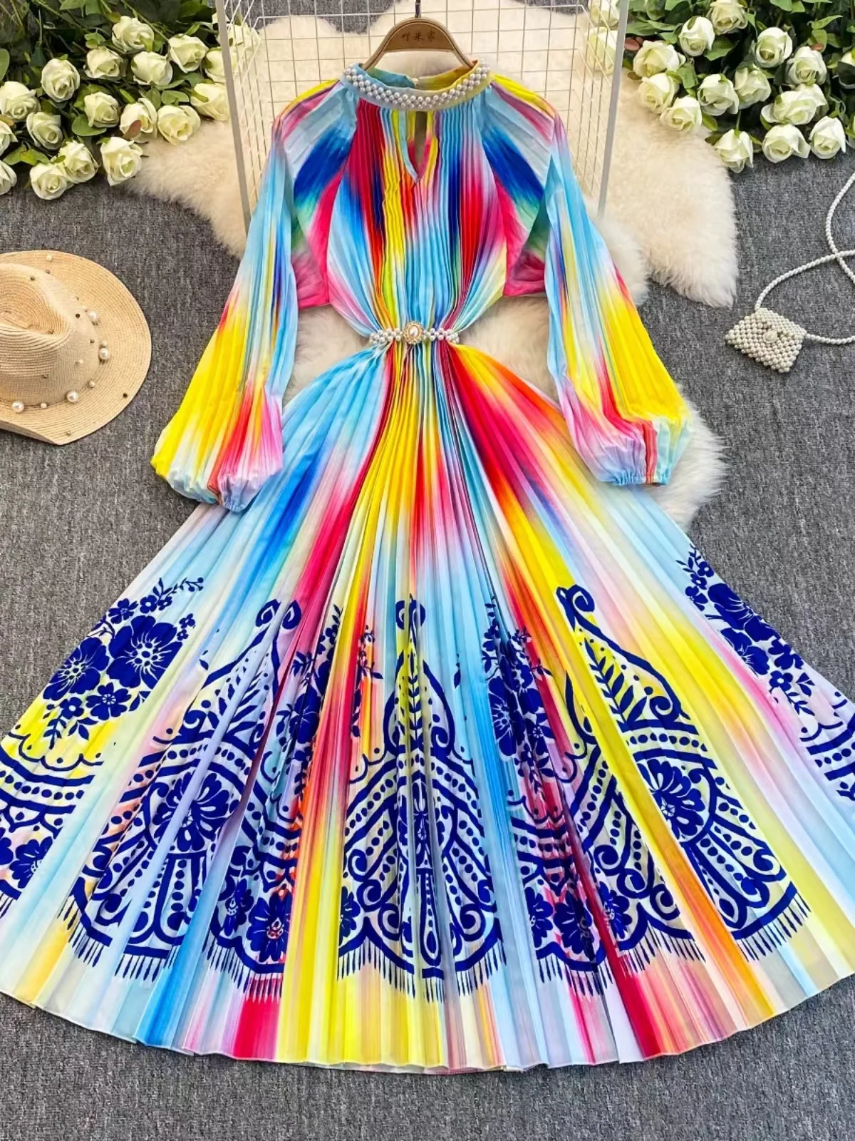 Модное темпераментное платье с круглым вырезом и жемчужной пряжкой на талии для