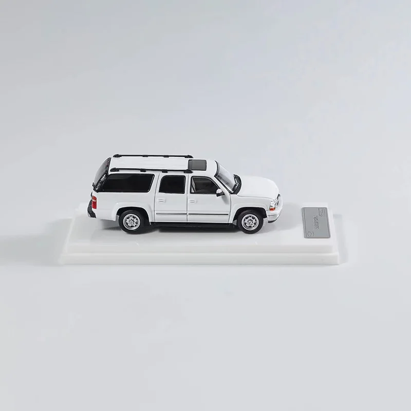 Коллекционные украшения для автомобилей из загородного сплава масштаб 1:64 2003