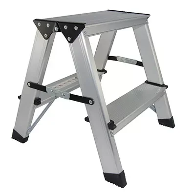 

Taburete aluminio 2 peldaños 37x37 cm plegable Wurko