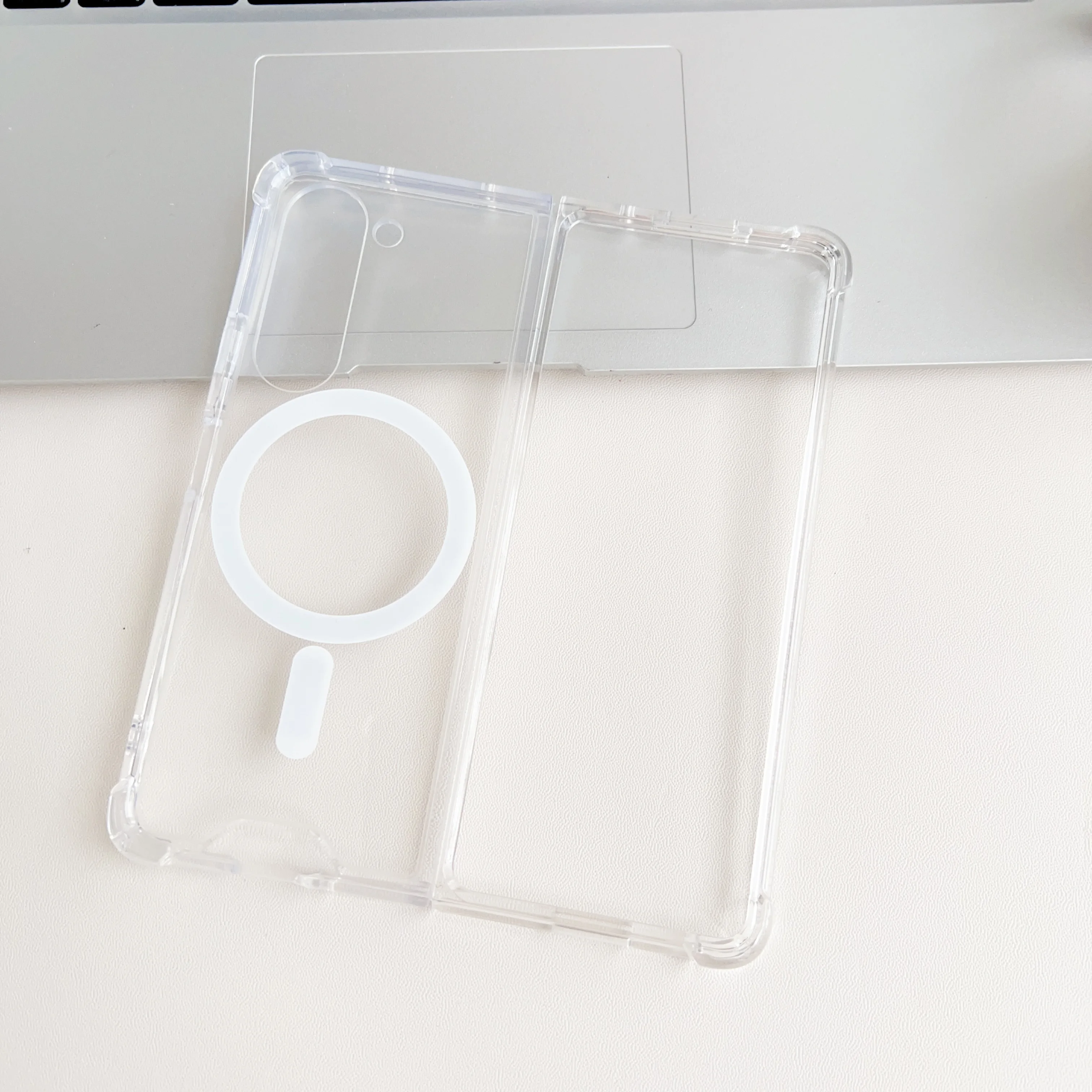 Прозрачный мягкий силиконовый чехол из поликарбоната Магнитный для телефона