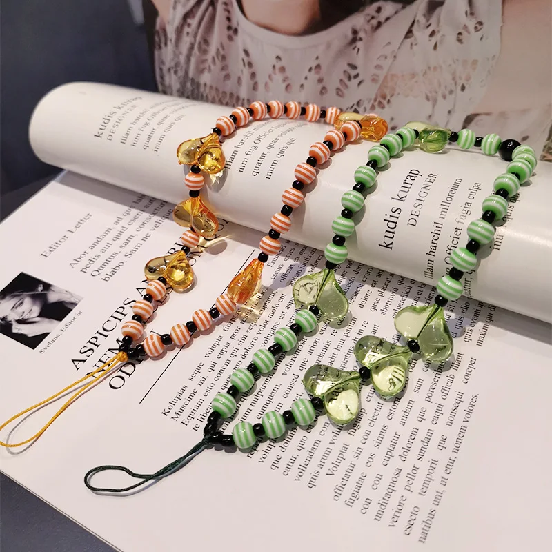 

Fashion Wrist Bead Pendant Mobile Phone Lanyard Short Beaded Lanyard Hand-woven Crystal Beads Love Beads Anti-lost Sling Lanyard
