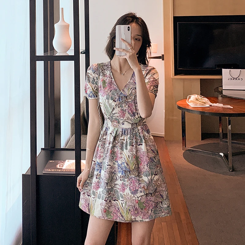 

2022 Summer New High-End Temperament Chic V-Neck Short Sleeve High Waist Animal Print Fashion Elegant Medium Length Dress