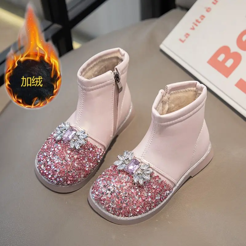 Рисунок 3 - Ботинки детские зимние со стразами