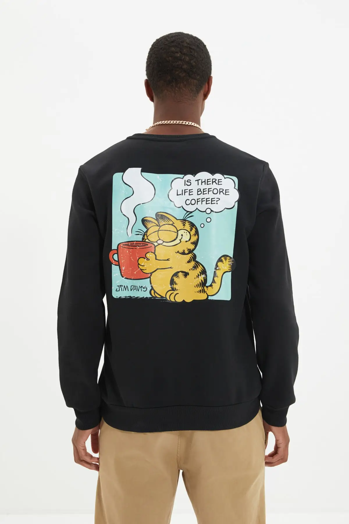 

Trendyol Male Licensed Garfield Printed Regular Fit Cycling Neck Sweatshirt TMNAW22SW0997