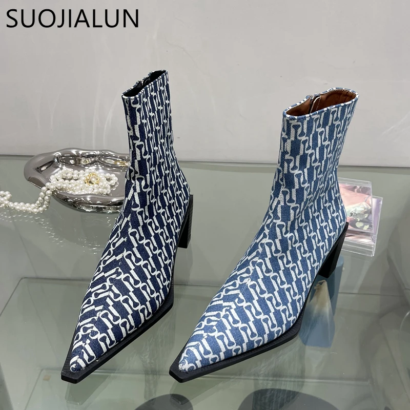 

SUOJIALUN 2022 New Brand Women Ankle Boots Fashion Printing Pattern Square Low Heel Short Boots Pointed Toe Zipper Chelsea Shoes