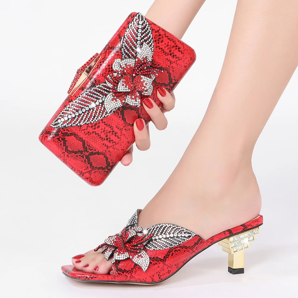 

Venus Chan Latest African Nigerian Red Color Ladies Shoes and Bag Set Decorated With Rivet For Party