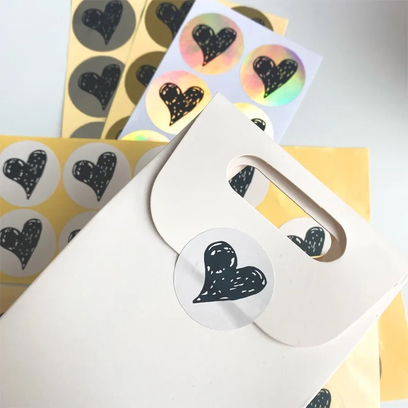 Рисунок 3 - наклейки s LOVE Heart Black ручная