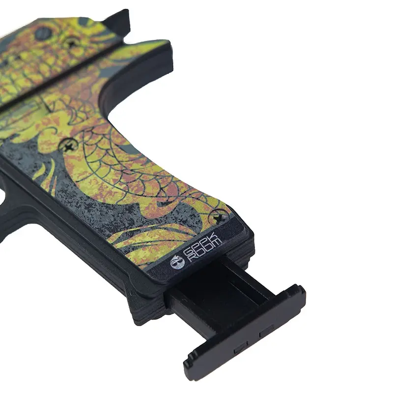 Игрушечное оружие Geekroom деревянный детский пистолет резинкострел Desert Eagle yakuza