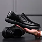 Мужские повседневные кожаные туфли на весну-осень, мужские кожаные туфли, однотонные удобные мягкие Нескользящие кожаные ботинки