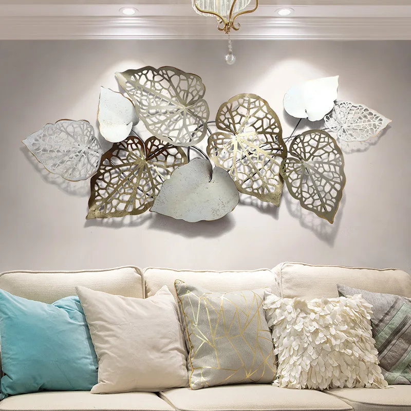 

American three-dimensional living room sofa background creative leaves wrought iron light luxury wall decoration dream catcher