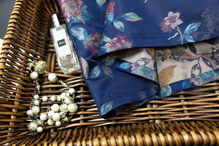 2024 Женская мода Лето 100% натуральный шелкопряд сосновая парча синий V - воротник