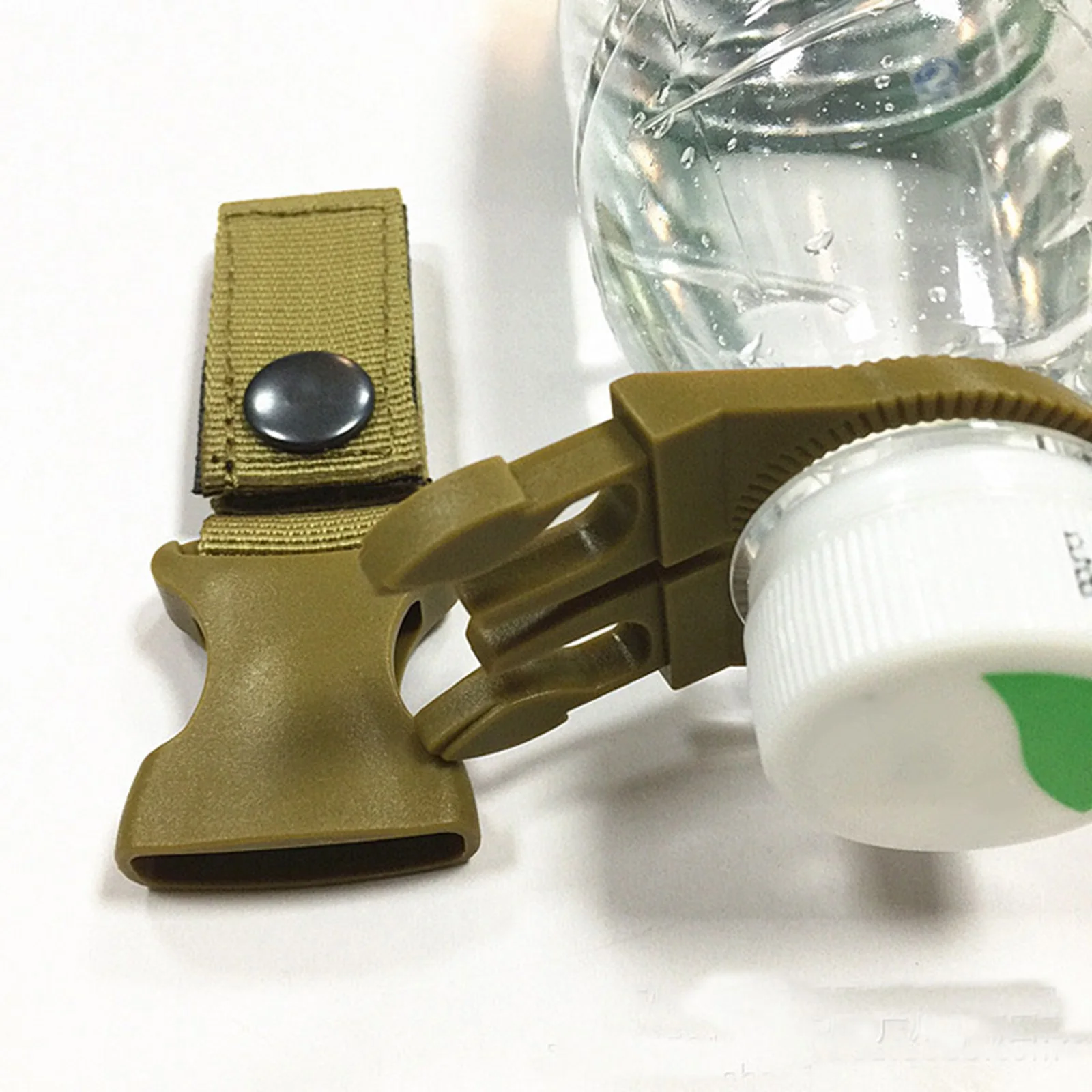 

Carabiner Hanging Bottle Buckle Bottle Buckle Clip Camping Hiking Nylon Straps Set Of Three Colors With A Key Ring