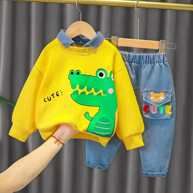 

Комплект одежды для маленьких мальчиков, новинка 2022, Осенний модный стиль, хлопковый материал, детская одежда, для детей 3 лет, 4 года, Одежда для младенцев, детские костюмы