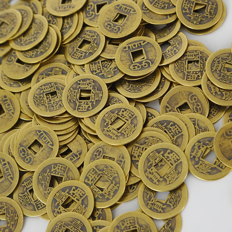 

Монеты из чистой меди в виде сливы