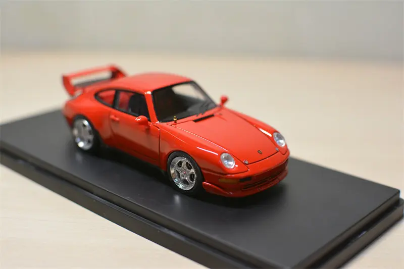 Фото Модель автомобиля Schuco 1:43 Porsche 911 (993) Cup 3.8 красного цвета из литого металла №5