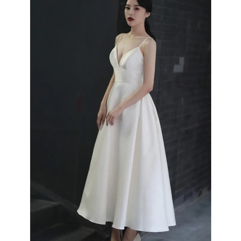 Сексуальное короткое свадебное платье с v-образным вырезом новейшие атласные