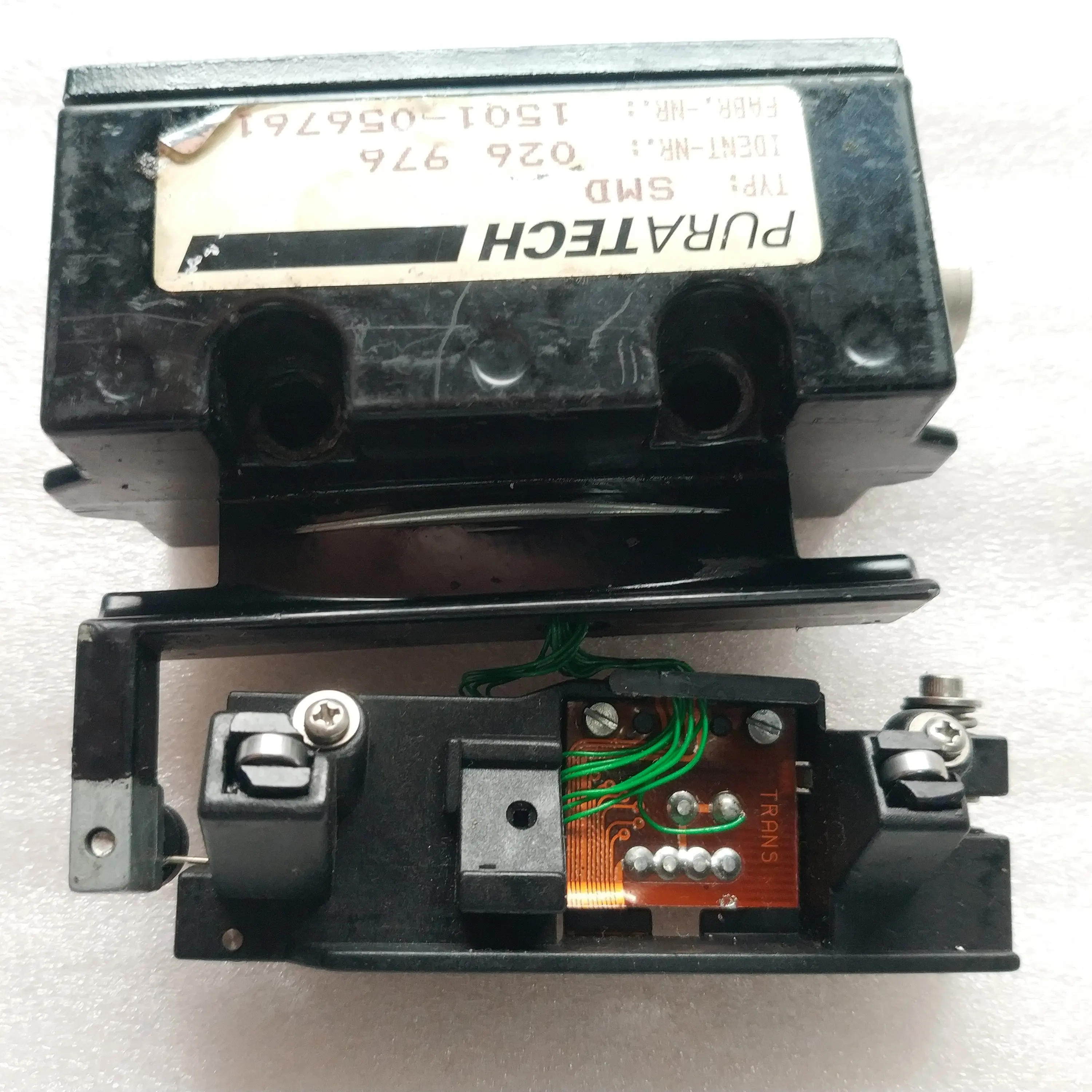 Рисунок 2 - Гильотинный Резак EMC 022 487 переключатель