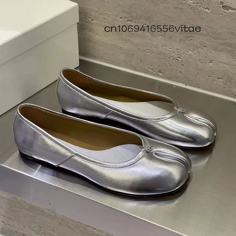 

New Women's Luxury Design Retro Split Toe Slip on Single Shoes Men's Solid Casual Comfortable Flat Shoes