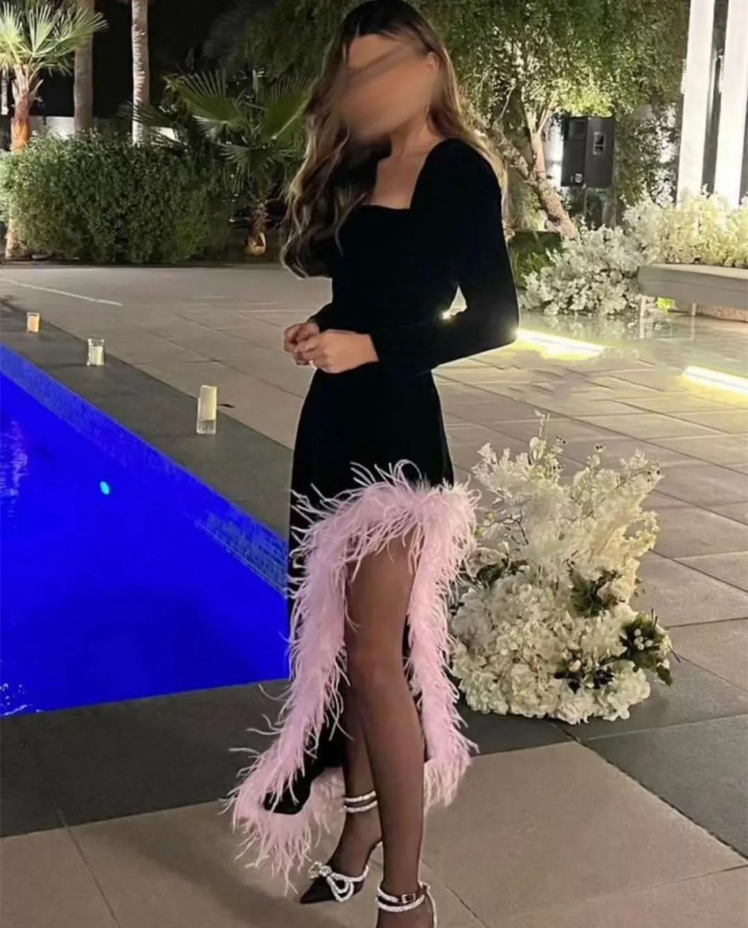 

Long Black Square Collar Evening Dress With Slit فساتين السهرة Sheath Square Collar Feathers Prom Dress Robe de soirée for Women