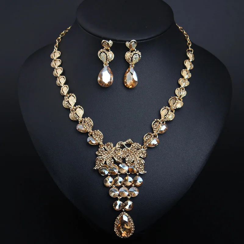 

Nigeria Crystal Choker African Women Rhinestone Pendant Necklace Earrings Set for Bridal Wedding Chokers Dubai Necklaces Collars