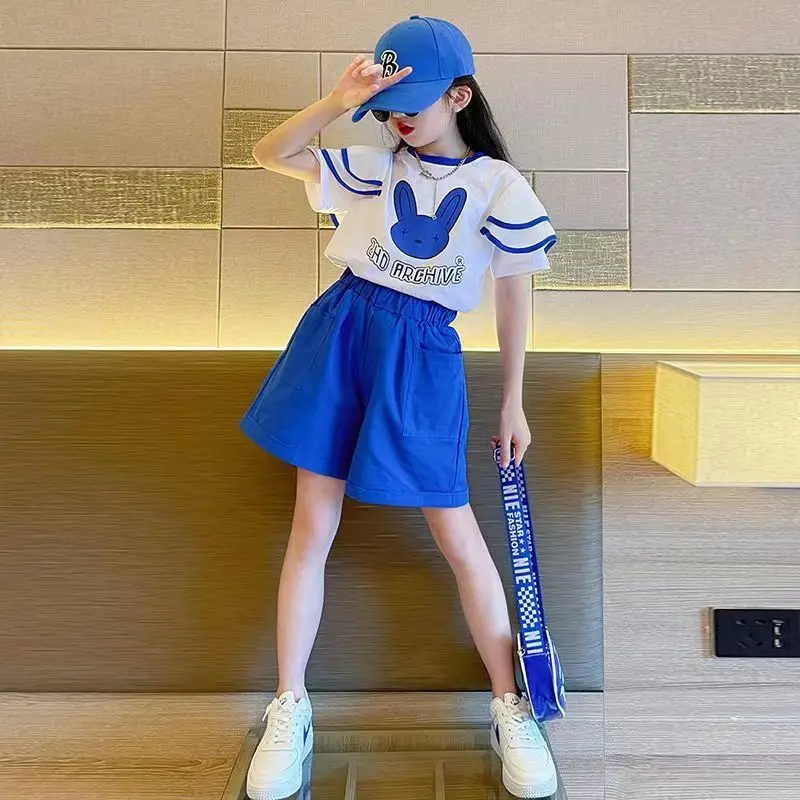 

Kids Girls Sports Set Summer New Mid to Big Boys Fashionable Childrens Summer Short Sleeve Shorts Two Piece Set Kids Outfits