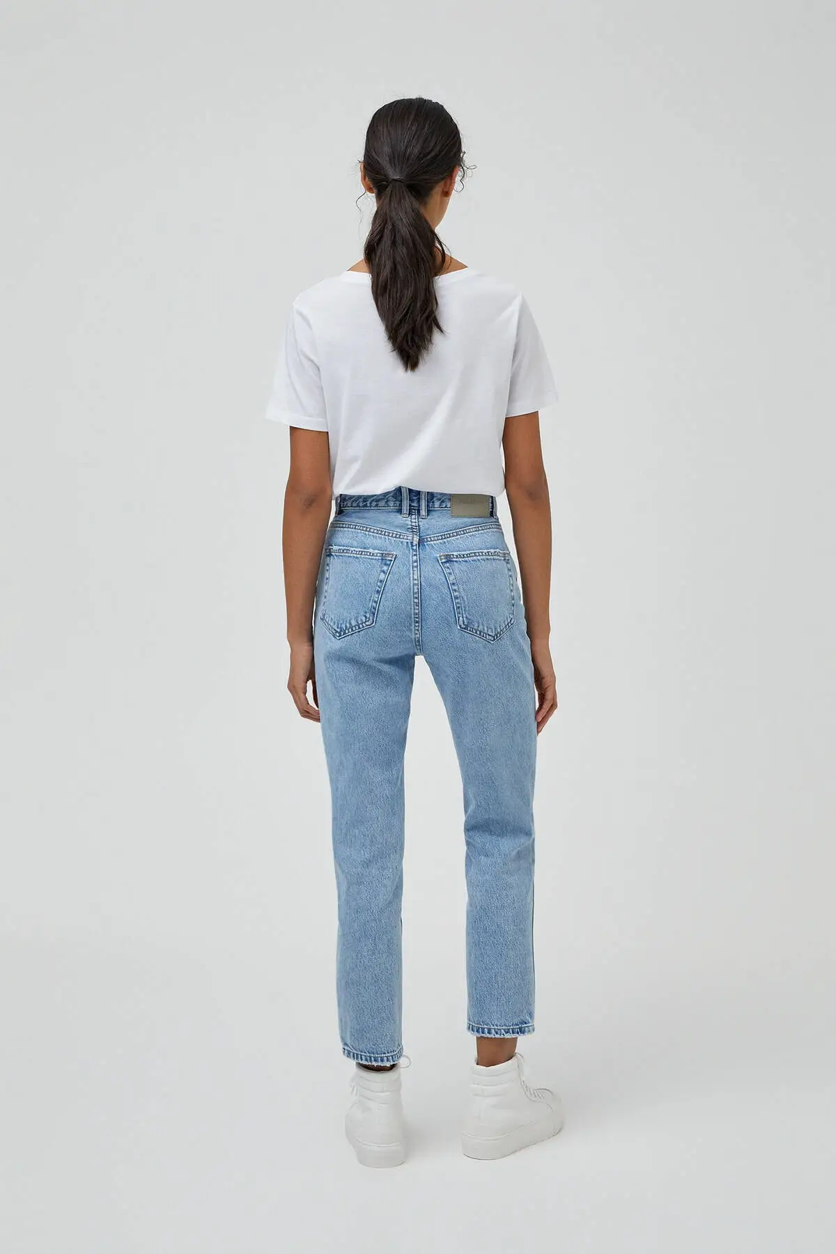 

Women Light Blue Jeans Basic Mode Fit Women Jeans 2021 Fashion