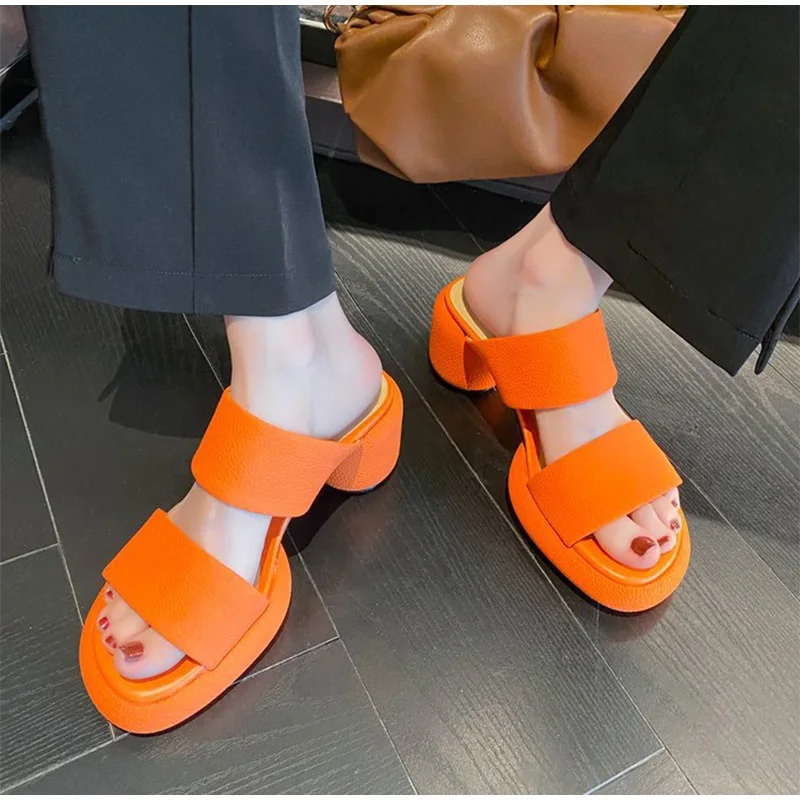 

Women Thick Platform High Heels Summer Beach Slippers Fashion Lightweight Non-slip Outdoor Ladies Slipper Female Causal Shoes