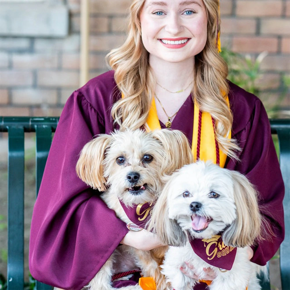 Выпускная Собака Бандана класс 2022 моя мама окончила для маленького среднего и