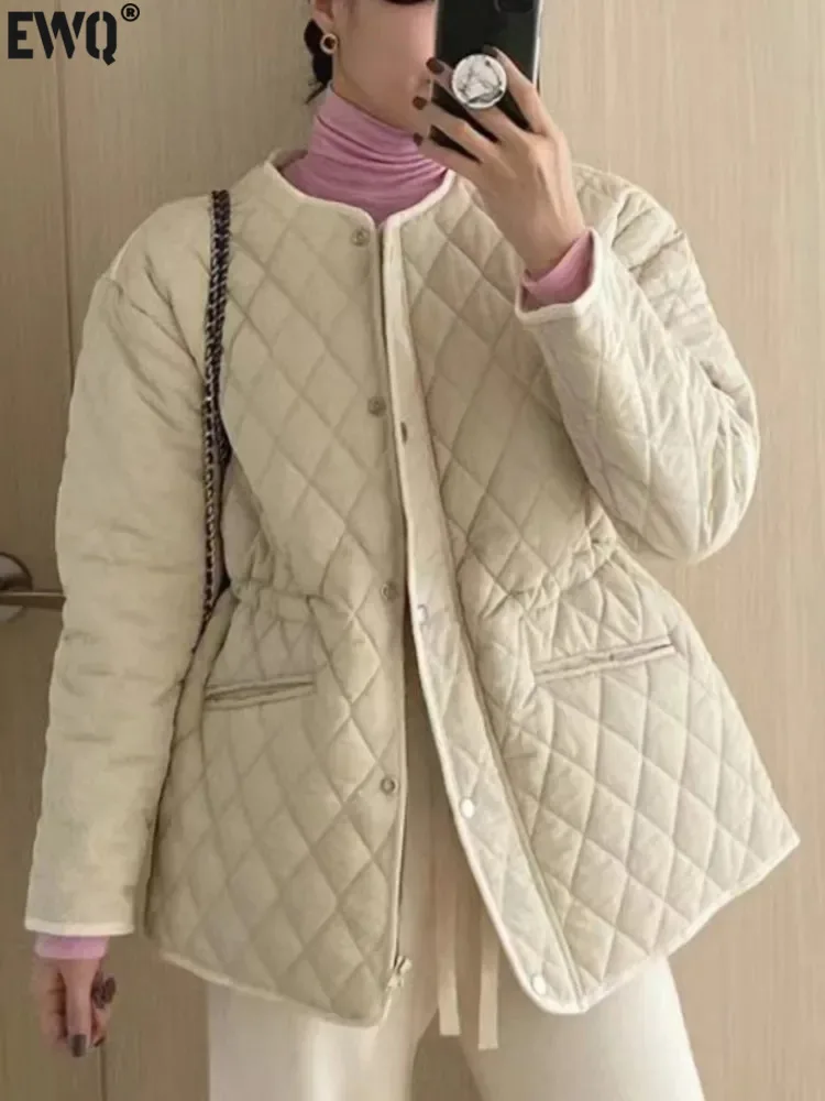 

Женский однотонный пуховик в клетку, с плиссированной талией и длинным рукавом, 6U5323